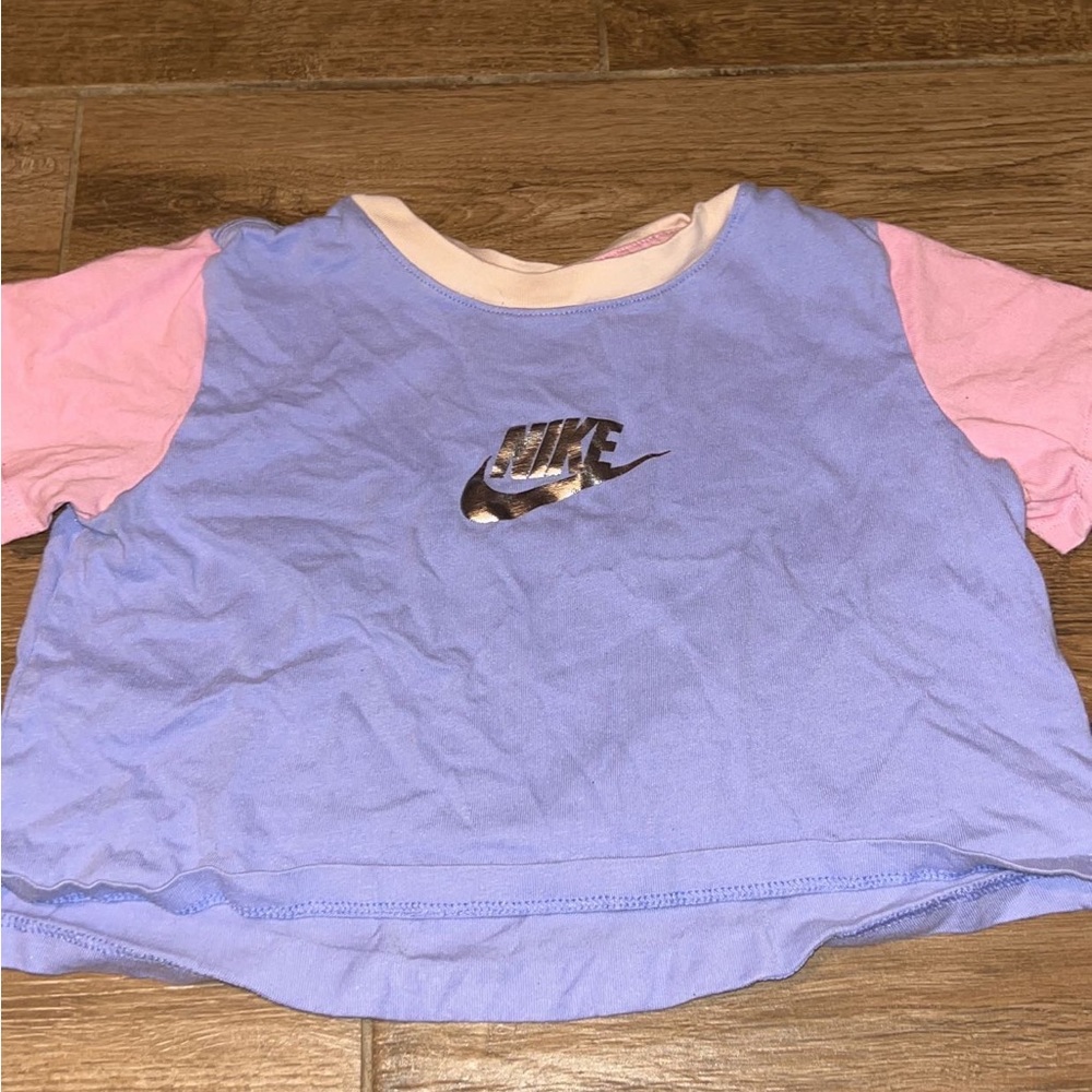nike crop top